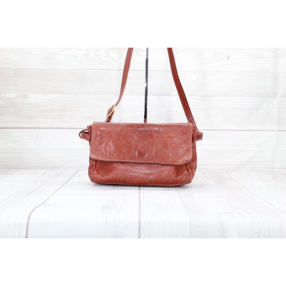 Beggar’s Pouch Brown Distressed Leather Flap Compartment Crossbody Bag - Picture 4 of 9